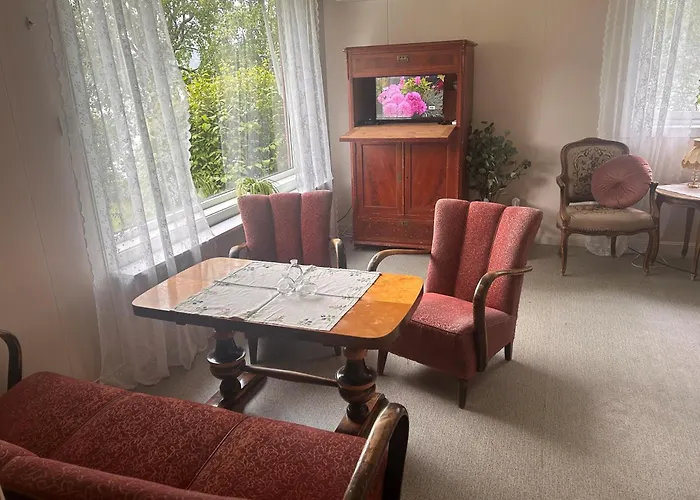 Bryggehage - Old-fashioned With Charm Daire *